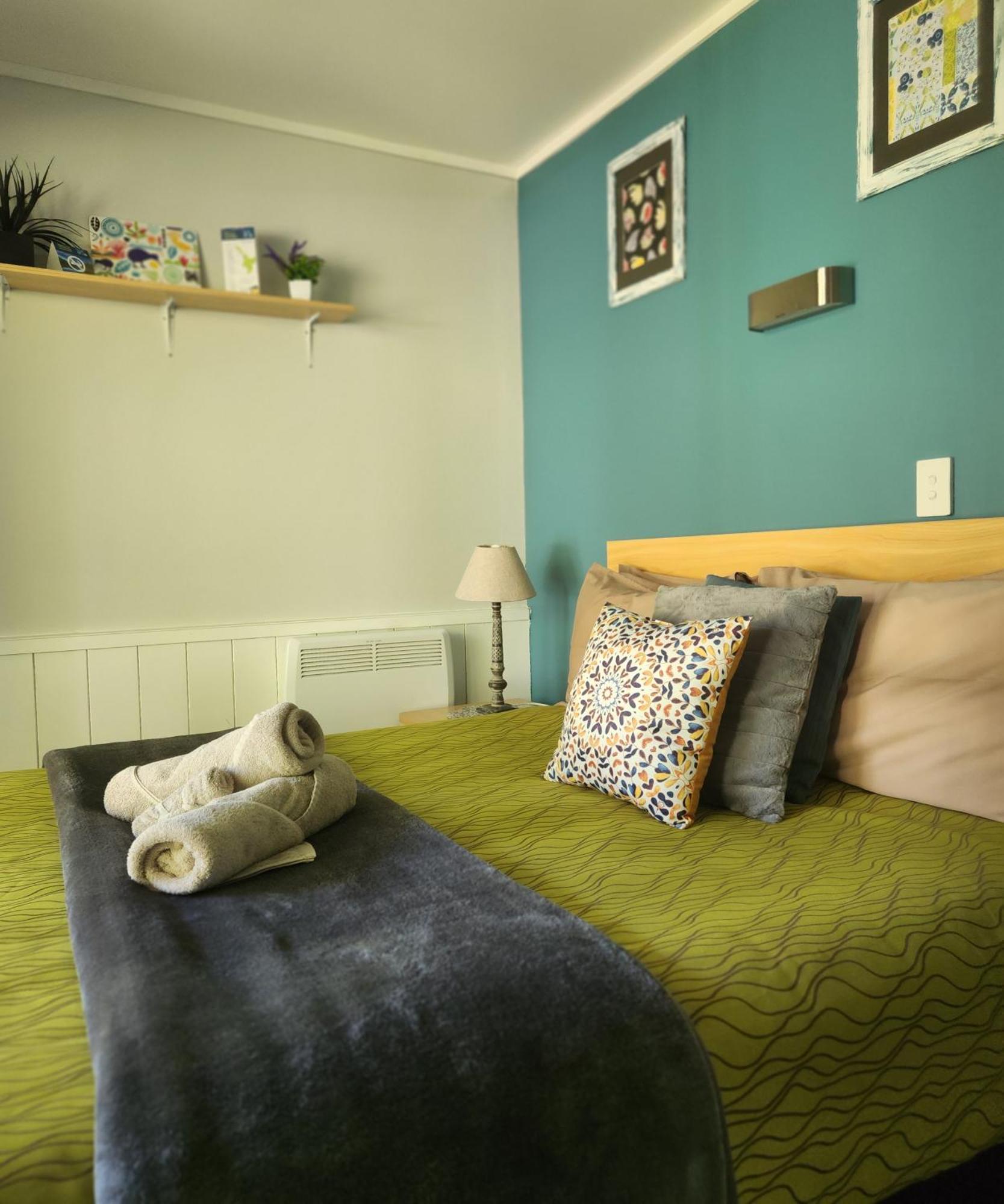 Kauri Coast Top 10 Holiday Park Kaihu Εξωτερικό φωτογραφία