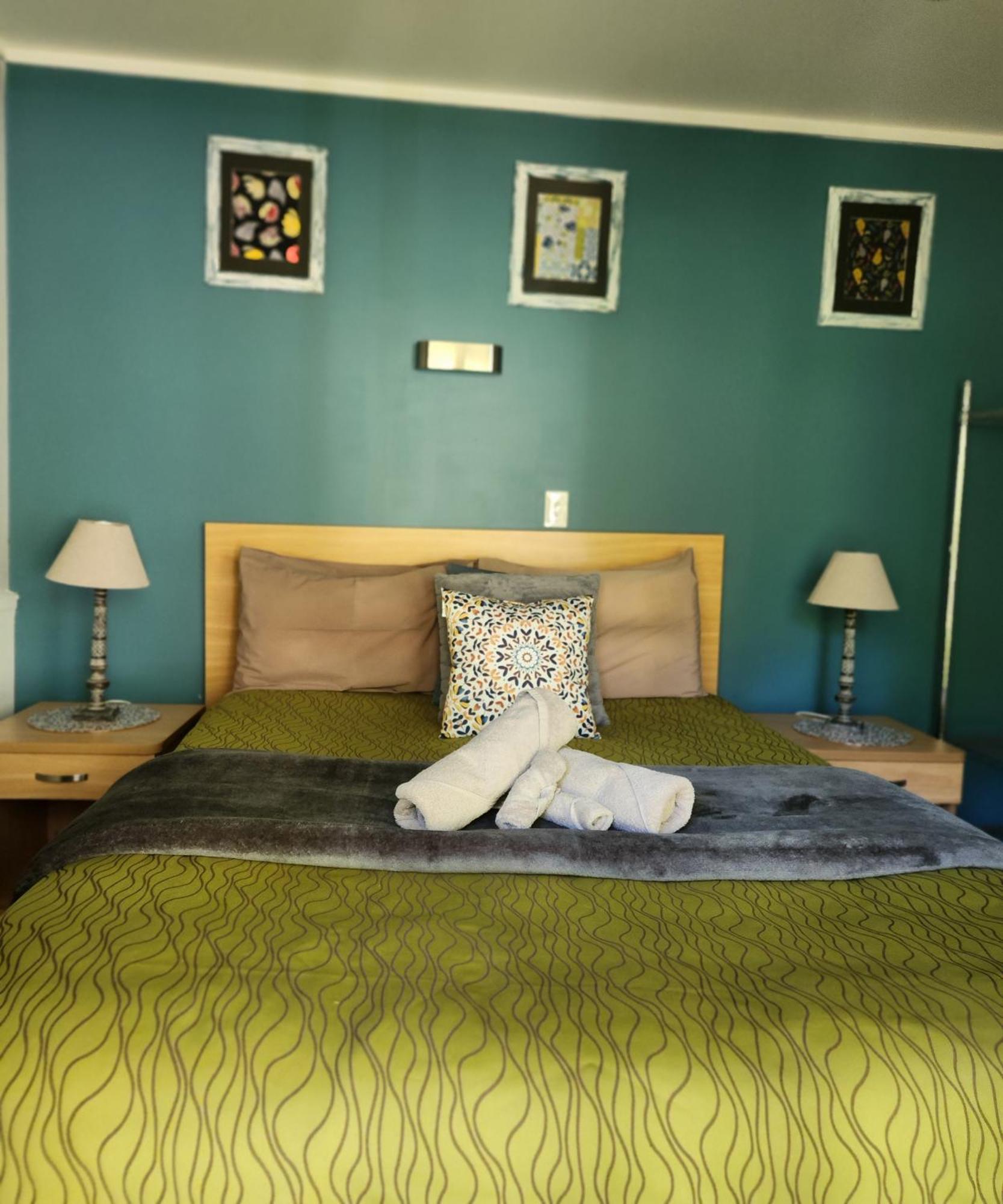 Kauri Coast Top 10 Holiday Park Kaihu Εξωτερικό φωτογραφία